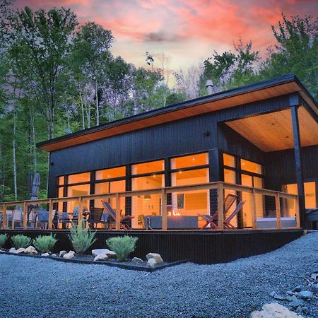 Kallm-Mont-Tremblant Chalet With Hot Tub, Pond & Beach On Private 7Acre Estate Lac Superieur Exterior photo