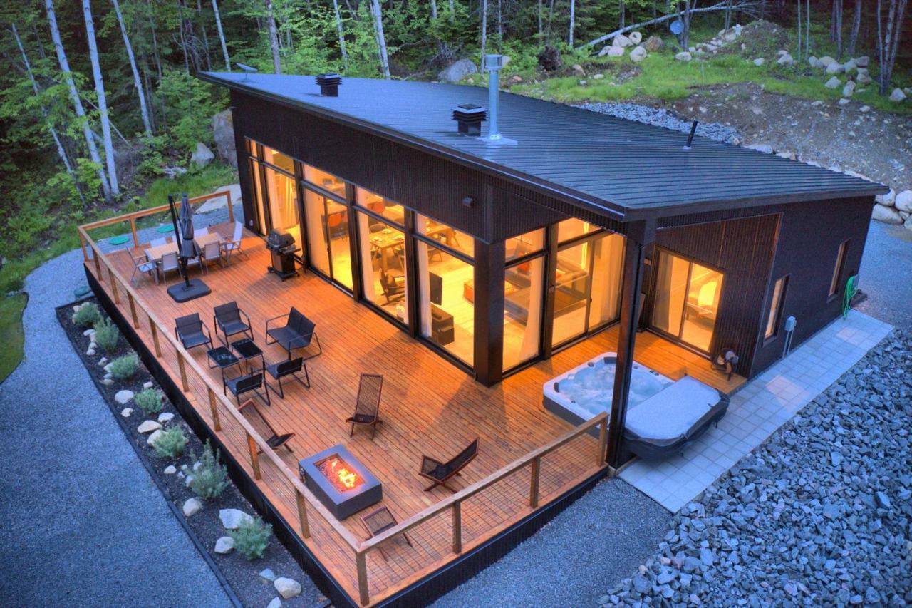 Kallm-Mont-Tremblant Chalet With Hot Tub, Pond & Beach On Private 7Acre Estate Lac Superieur Exterior photo