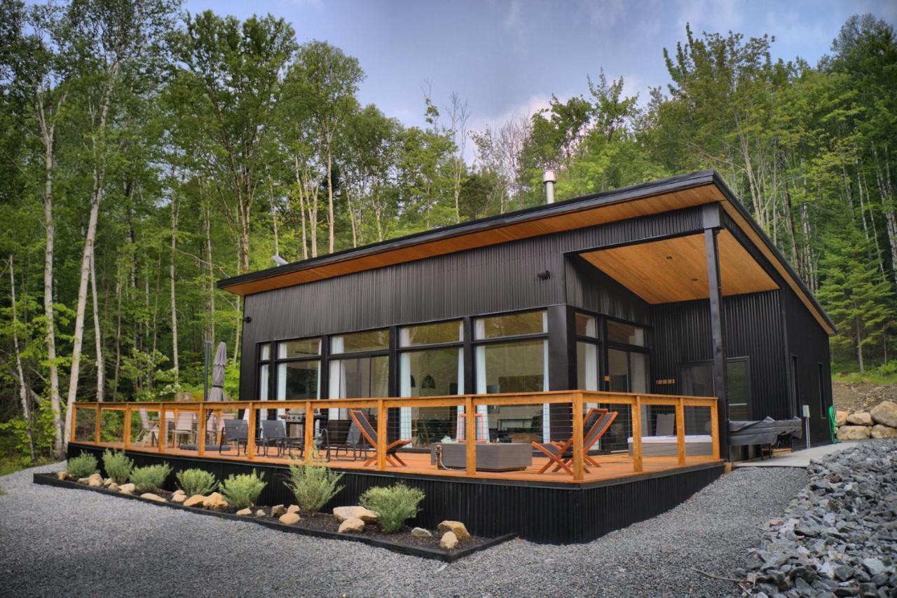 Kallm-Mont-Tremblant Chalet With Hot Tub, Pond & Beach On Private 7Acre Estate Lac Superieur Exterior photo